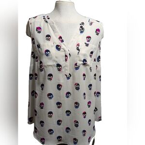 Torrid sleeveless white blouse with skulls